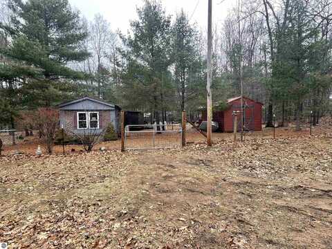 7548 Donna Street, Lake, MI 48632