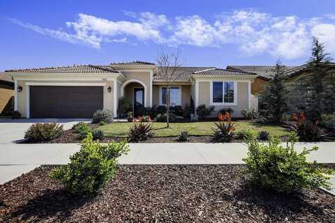 5145 W Brooke Avenue, Visalia, CA 93291