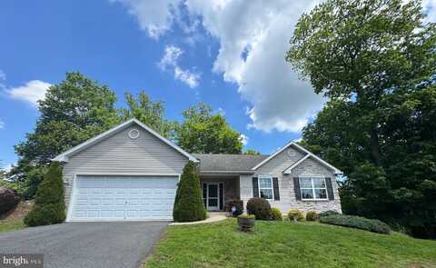 9 COURTNEY REA CIRCLE, READING, PA 19606