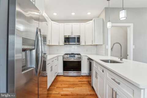2843 W MONTGOMERY AVENUE, PHILADELPHIA, PA 19121