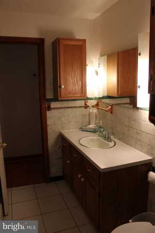 61 S CARL AVENUE, GREENCASTLE, PA 17225