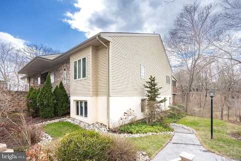 10 HERSHEYS DRIVE, WEST CHESTER, PA 19380