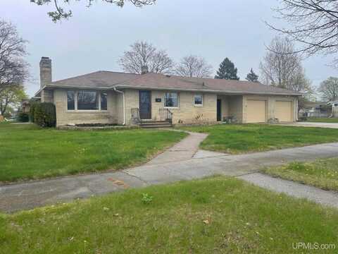 1926 N 10th, Escanaba, MI 49829