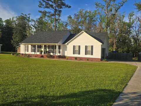 1608 Shane Circle, Nashville, GA 31639