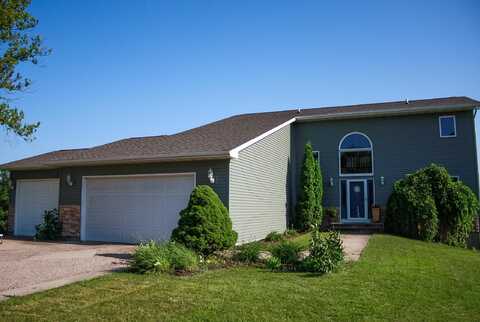 305 Southridge Drive, Waverly, IA 50677