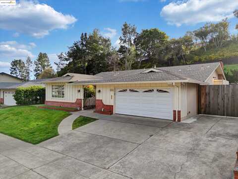 8153 Surrey Ln, Oakland, CA 94605