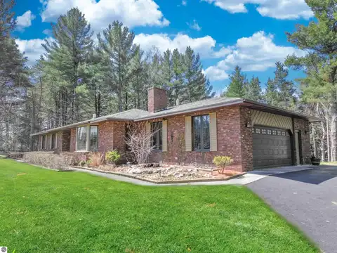 7021 COOK ROAD, WILLIAMSBURG, MI 49690