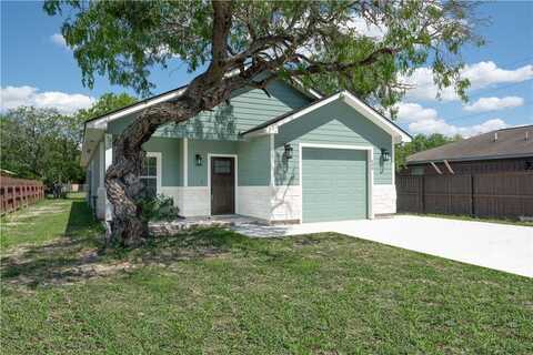 609 Avenue F, Sinton, TX 78387