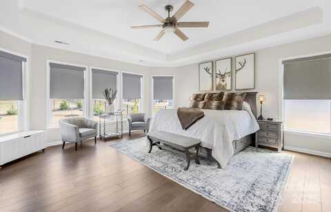 7313 Glenroe Drive, Huntersville, NC 28078