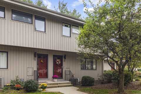 11 Intown Terrace, Middletown, CT 06457