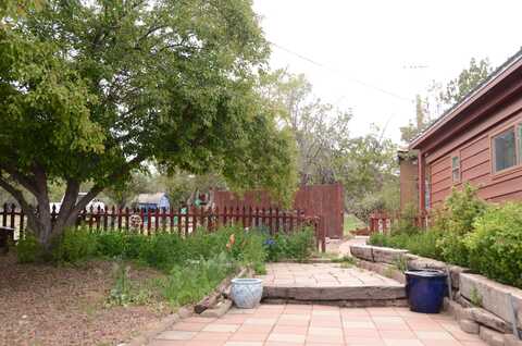 28 Saddlespur Road, Edgewood, NM 87015