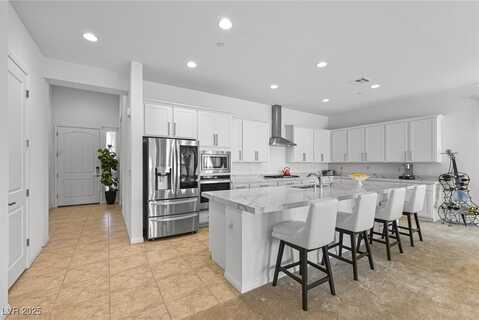 10196 Millholm Avenue, Las Vegas, NV 89166
