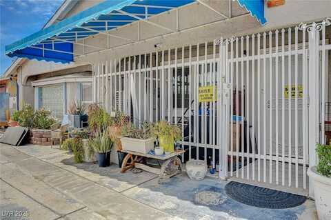 405 Longtree Avenue, Henderson, NV 89011