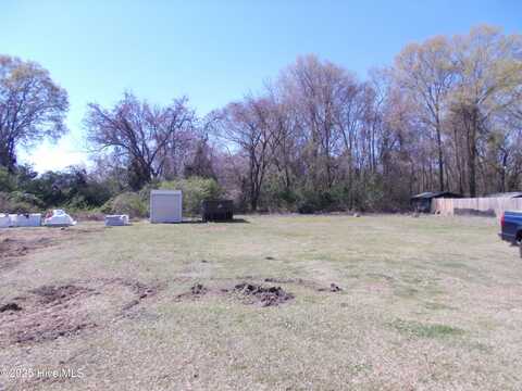 214 E Railroad Street, La Grange, NC 28551