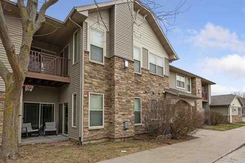 1722 Algonquin Rd, IowaCity, IA 52245