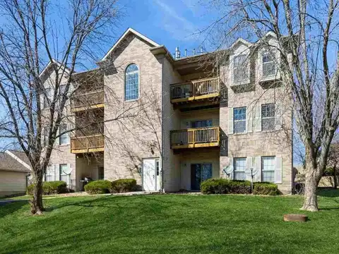 2857 Coral Ct, Coralville, IA 52241