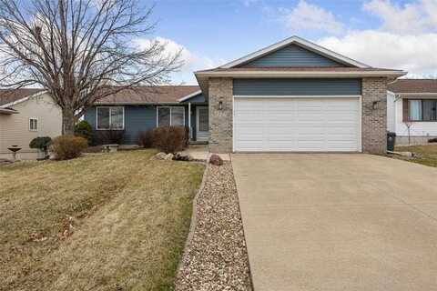 1127 Wolf Dr, CedarRapids, IA 52405