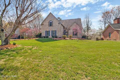 105 W Melbourne Rd, Oak Ridge, TN 37830