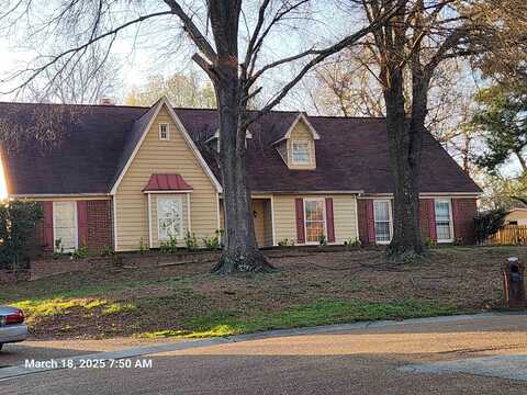 7493 QUICKSILVER, Memphis, TN 38125