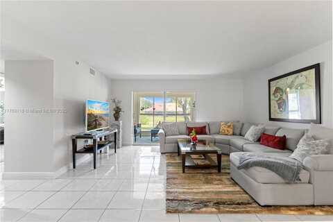 5876 Regal Glen Dr, Boynton Beach, FL 33437