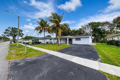 6941 NW 84th St, Tamarac, FL 33321