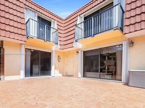 9927 NW 6th Ct, Plantation, FL 33324