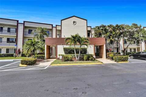 9567 N Belfort Cir, Tamarac, FL 33321