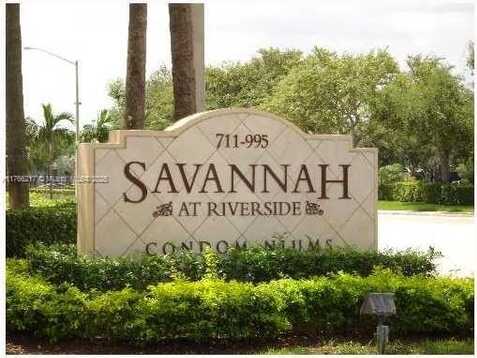 927 Riverside Dr, Coral Springs, FL 33071