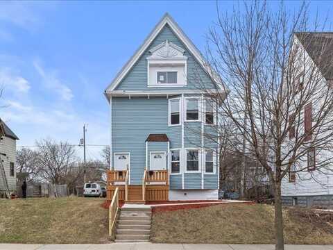 2010 N 38th St, Milwaukee, WI 53208