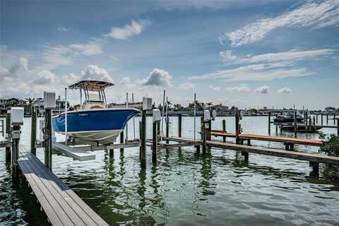 2515 BAY BOULEVARD, INDIAN ROCKS BEACH, FL 33785