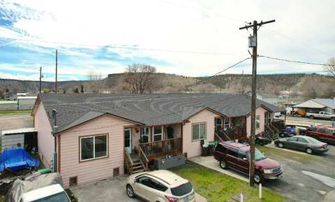 1020 NW 10th Street, Prineville, OR 97754