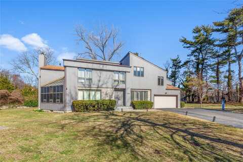 600 Oak Ridge Lane, Albertson, NY 11507