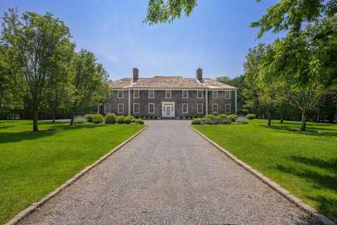 15 West Pond Drive, Bridgehampton, NY 11932