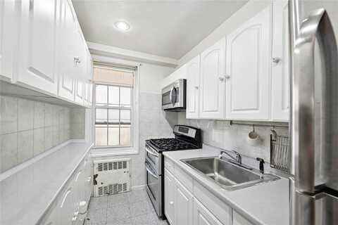 140-35 Burden Crescent, Briarwood, NY 11435