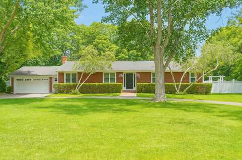 36 Nidzyn Avenue, Remsenburg, NY 11960