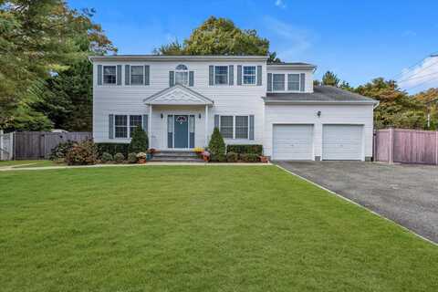 3 Ona Avenue, Dix Hills, NY 11746