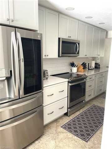 4211 Chantelle, NAPLES, FL 34112
