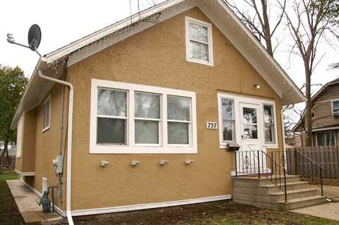 737 S Spencer Street, Aurora, IL 60505