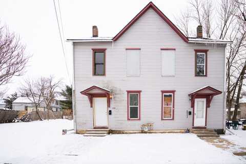 107-109 E Frank Street, Freeport, IL 61032