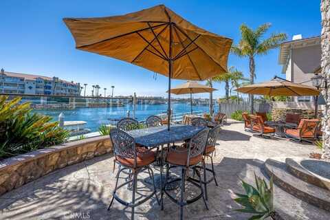 1566 Twin Tides Place, Oxnard, CA 93035
