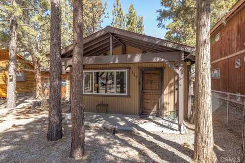 339 Angeles Boulevard, Big Bear City, CA 92314