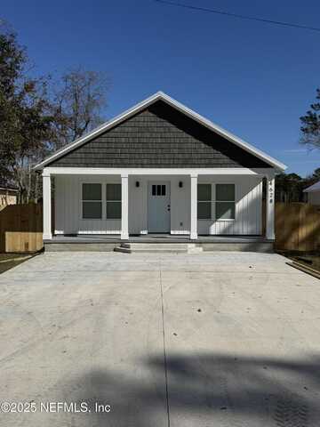 241 JACKSON Boulevard, Saint Augustine, FL 32095