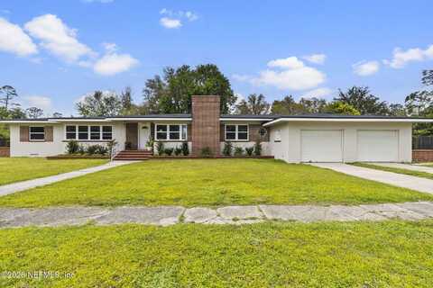 123 S BLVD E, Macclenny, FL 32063