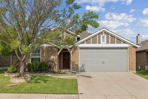 7913 Wildwest Drive, Fort Worth, TX 76131