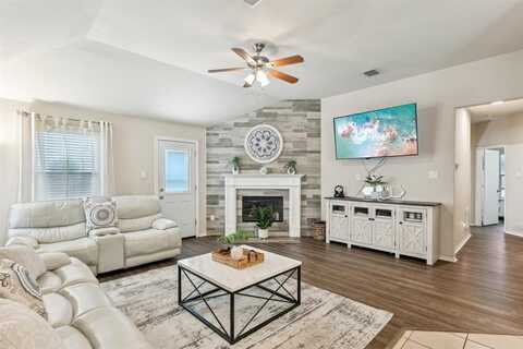 1860 Barton Springs Drive, Little Elm, TX 75068