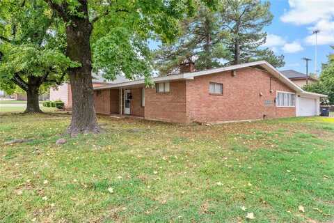 195 NE 20th Street NE, Paris, TX 75460