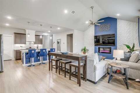 10600 Barrington Lane, Fort Worth, TX 76126