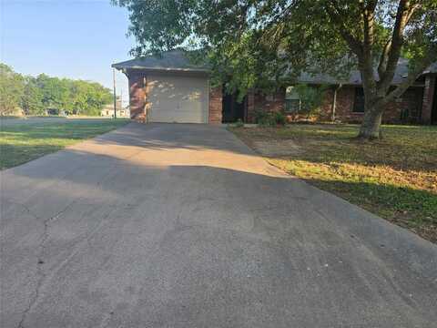 300 Wedgewood Drive, Stephenville, TX 76401