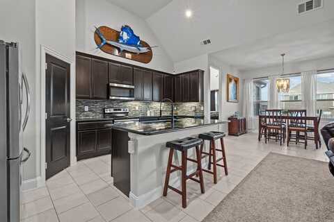 220 Flower Ridge Drive, Fort Worth, TX 76108