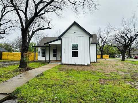 207 E 2nd North Street, Kaufman, TX 75142